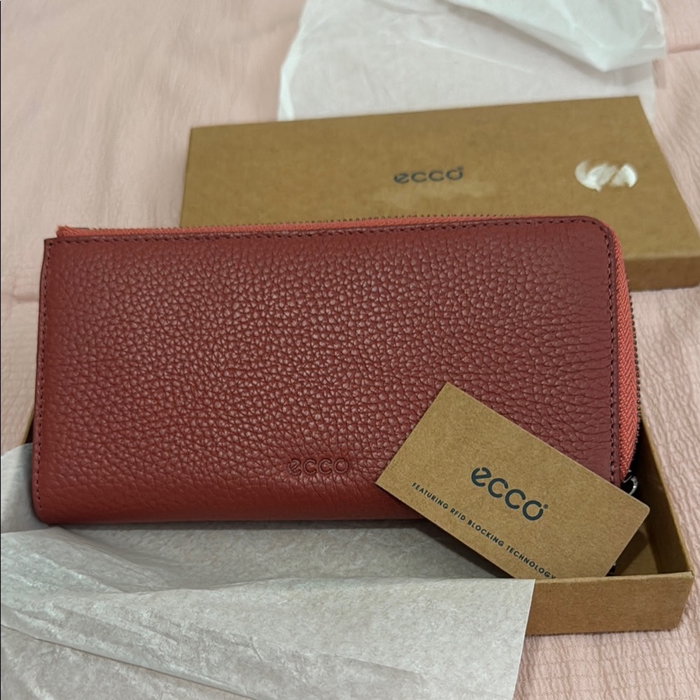 Ecco Burgundy Leather Wallet